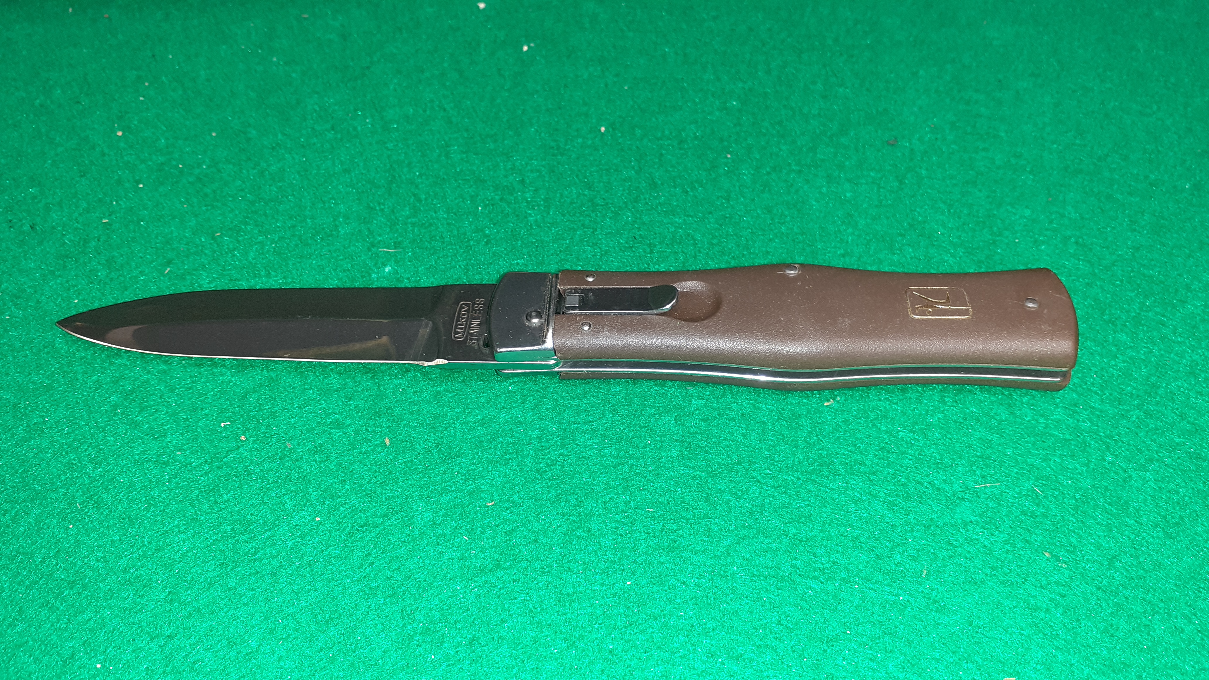 Nůž kapesní Mikov Predator vyhazovací 241-NH-1KP
