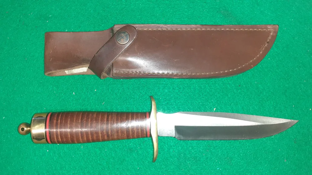 Lovecký nůž Falcon Inox 440