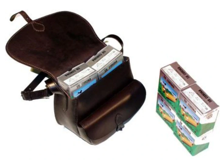 Lovecká brašna zdobená